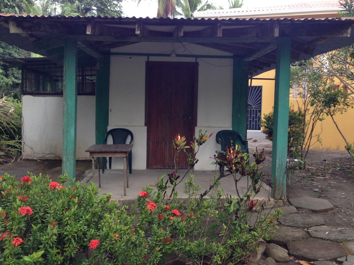 Cabinas Sol Y Mar Zancudo Ngoại thất bức ảnh